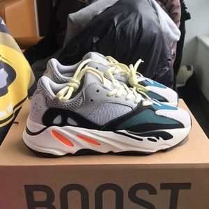 Yeezy Boost 700